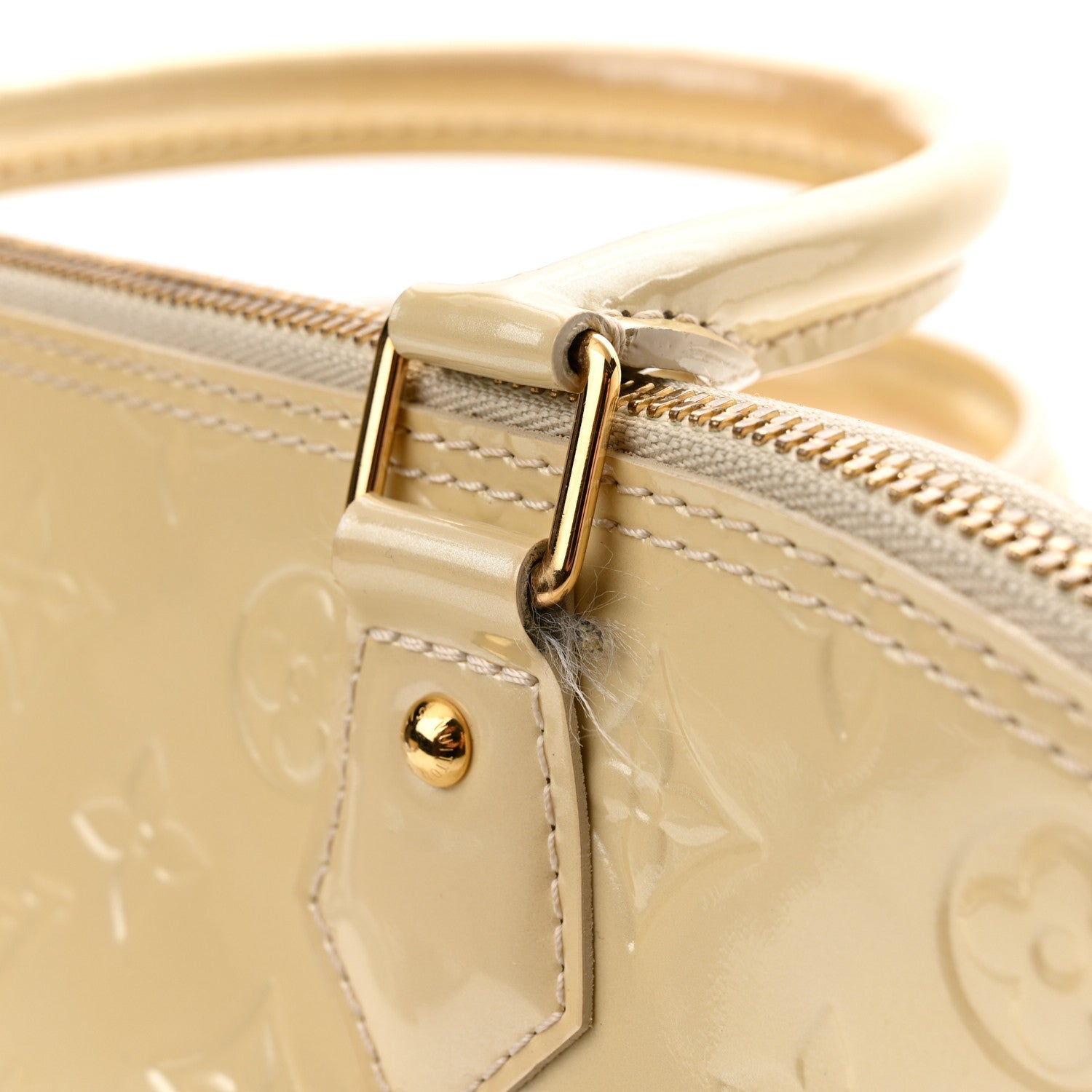 Louis Vuitton Vernis Alma GM Blanc Corail 13 of 14