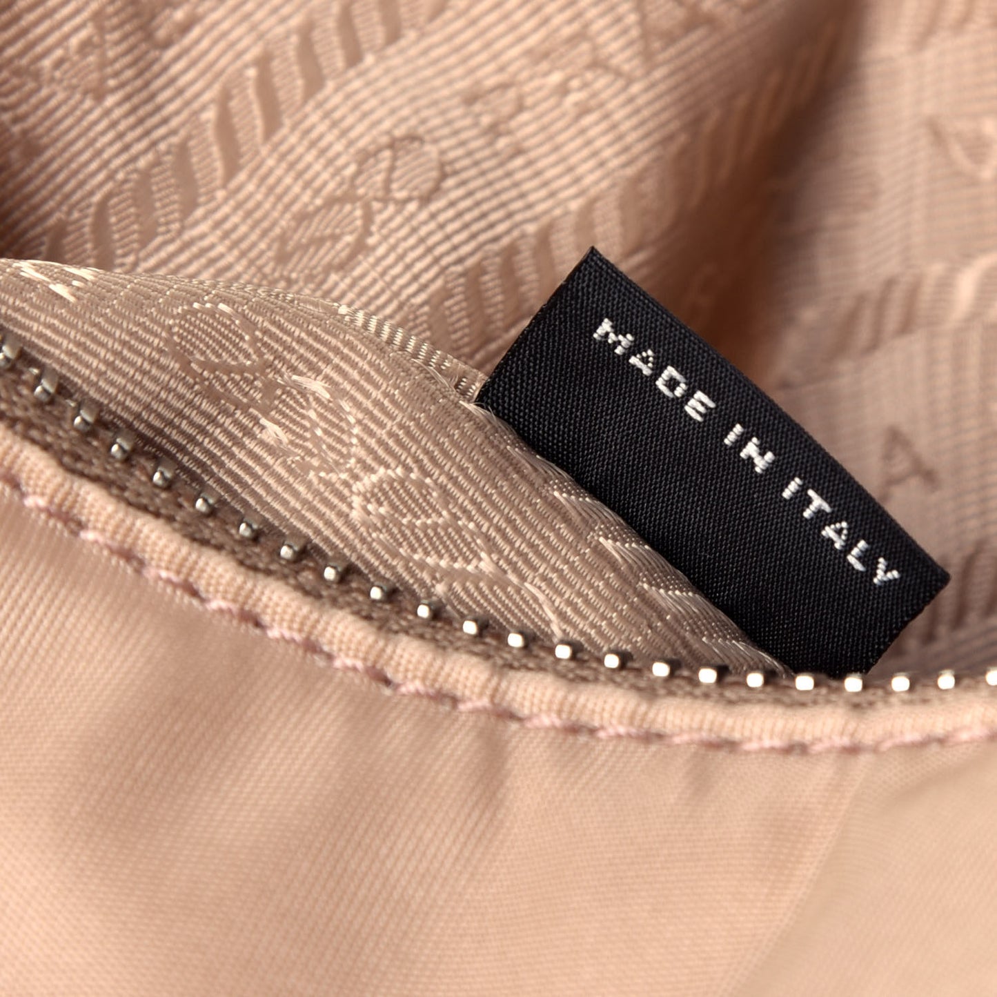 Re-Nylon Saffiano Mini Re-Edition 2005 Bag Cammeo