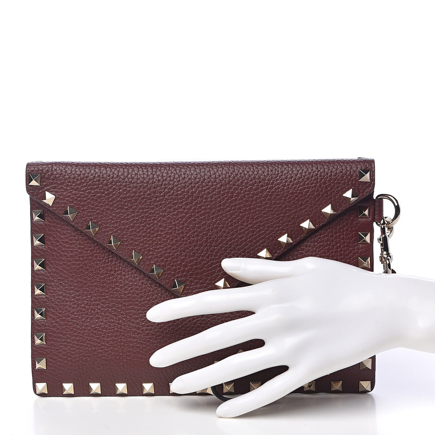 Pebbled Calfskin Medium Rockstud Envelope Flat Wristlet Pouch Rubin