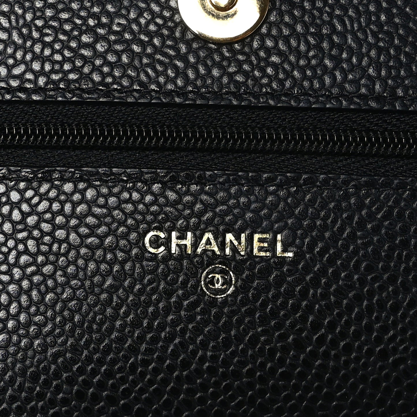 Caviar Quilted Wallet on Chain WOC Black