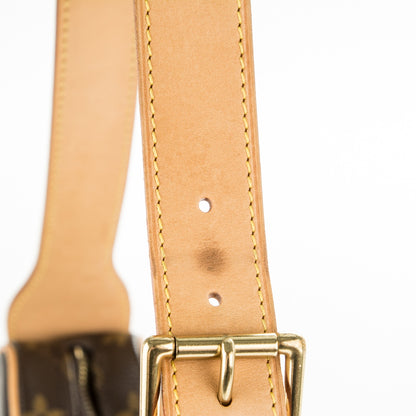 Louis Vuitton Monogram Croissant MM 8 of 8