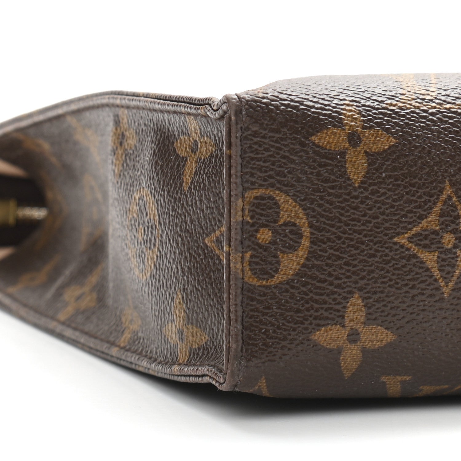 Louis Vuitton Monogram Toiletry Pouch 26 10 of 11