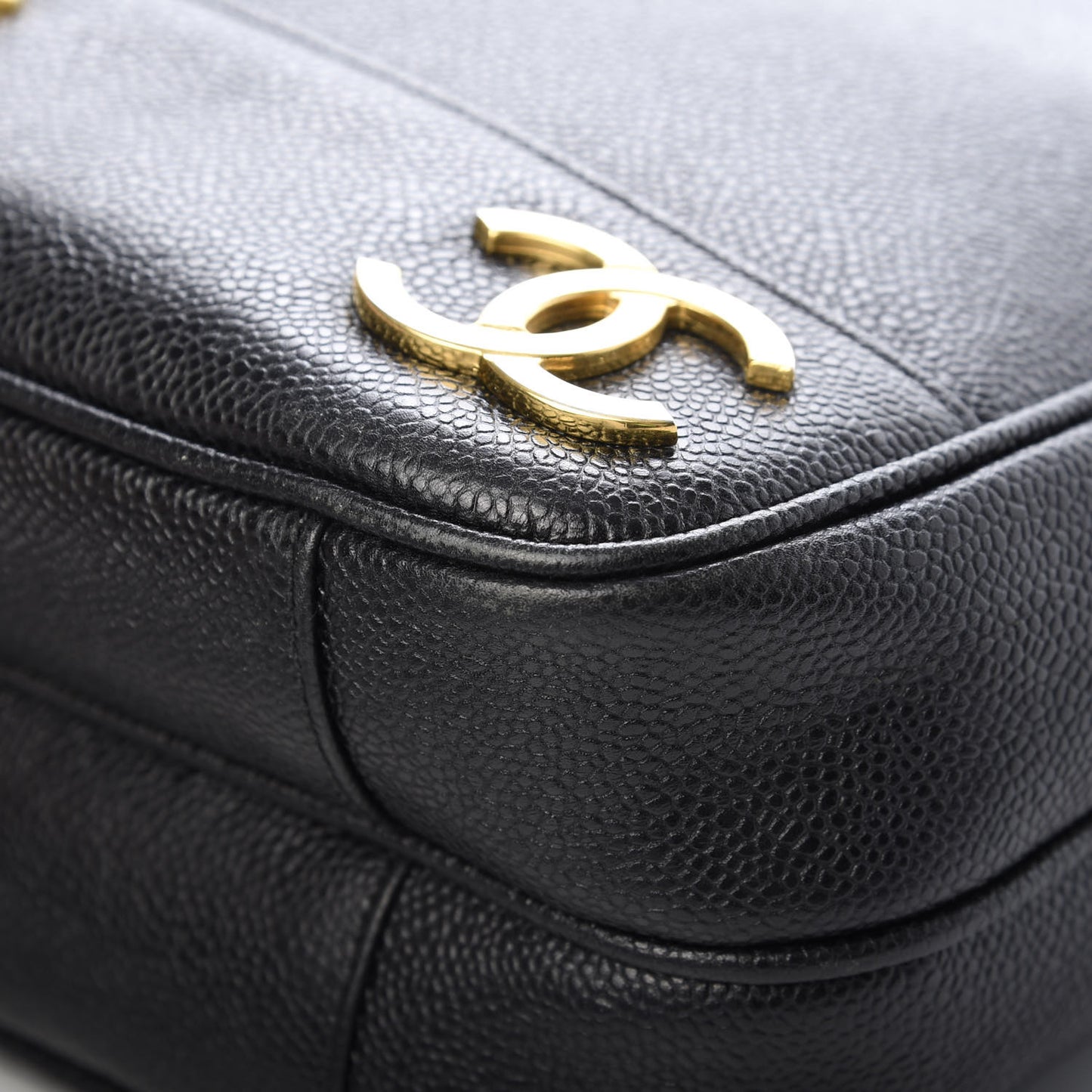 Caviar CC Shoulder Bag Black
