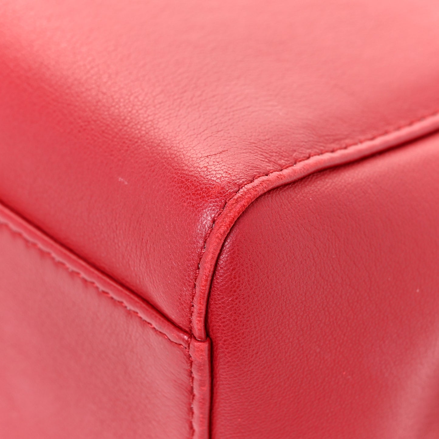 Nappa Mini Peekaboo Iconic Satchel Fragola