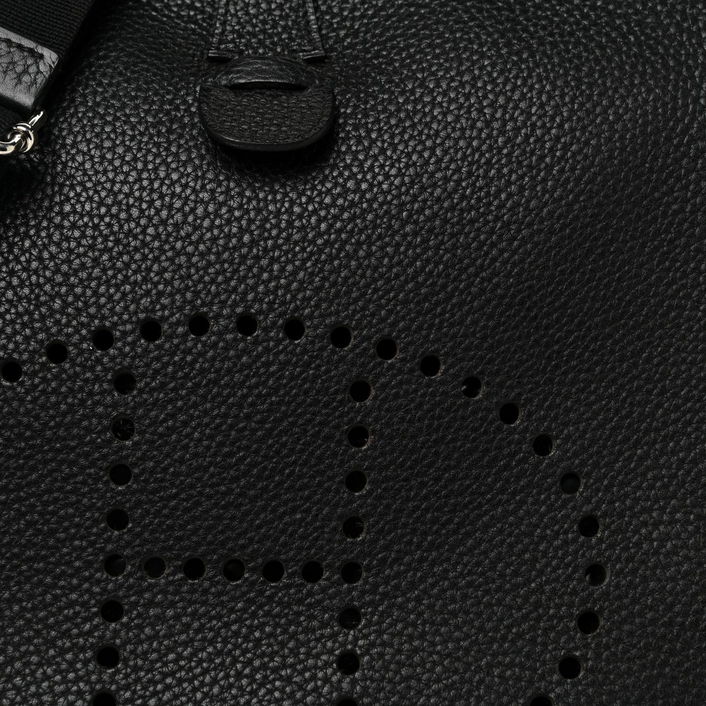 Taurillon Clemence Evelyne III PM Black