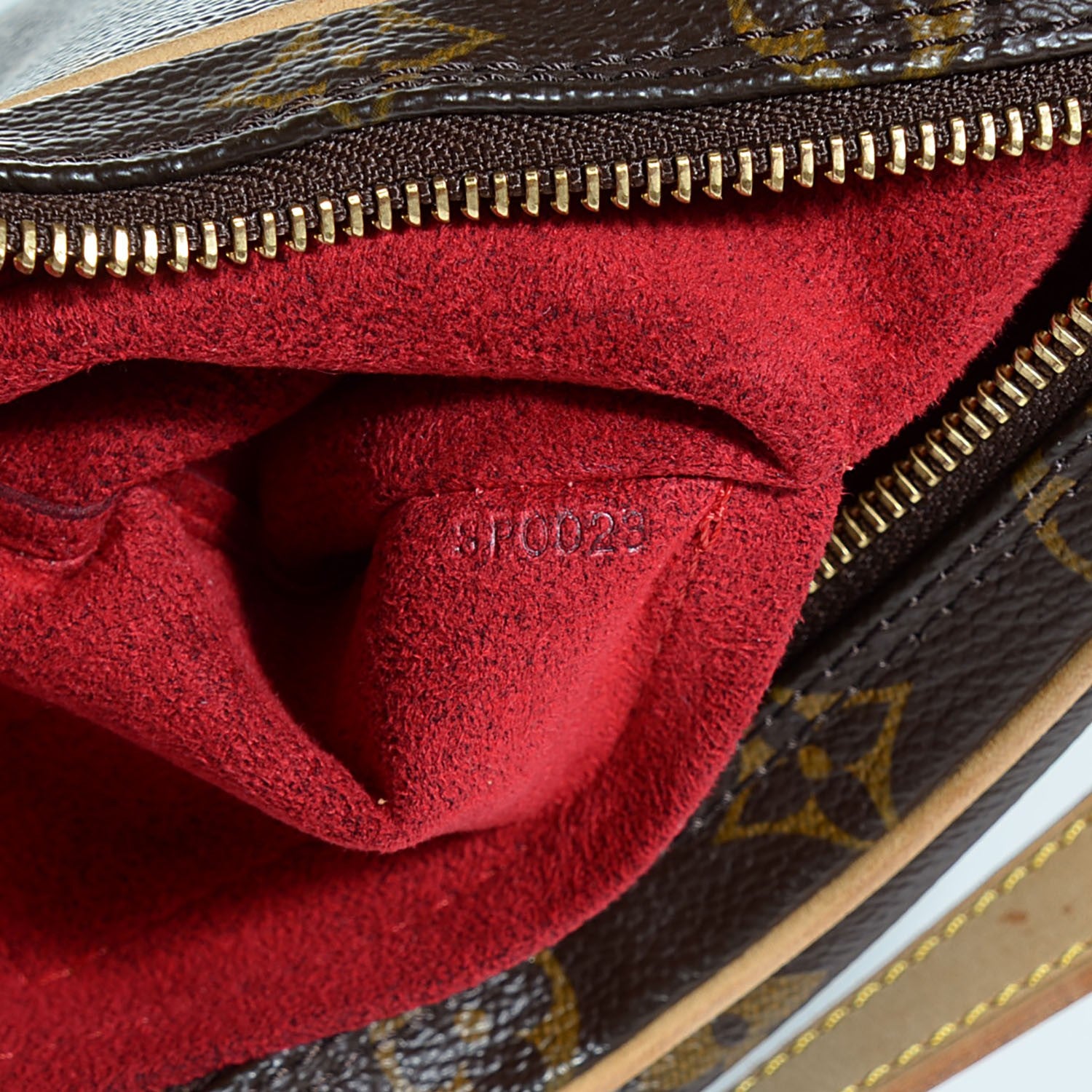 Louis Vuitton Monogram Croissant PM 7 of 7