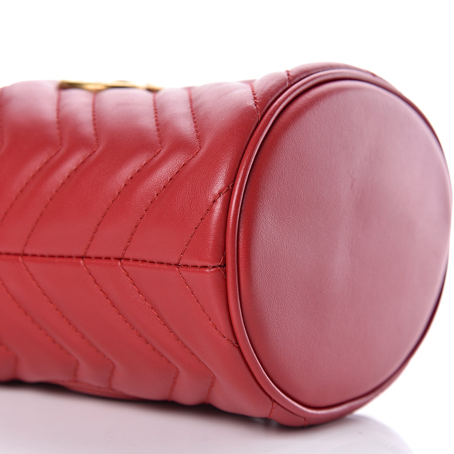 Calfskin Matelasse Mini GG Marmont 2.0 Bucket Bag Hibiscus Red