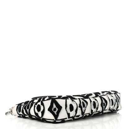 Louis Vuitton X UF Tufted Monogram Pochette Accessories White Black 4 of 12