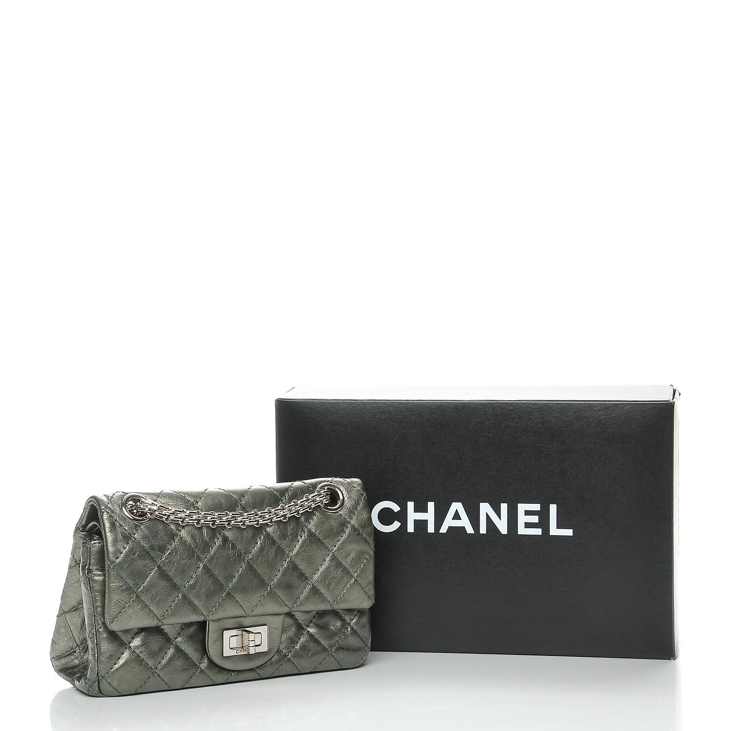 Chanel Metallic Aged Calfskin 2.55 Reissue 224 Flap Green 8 of 8