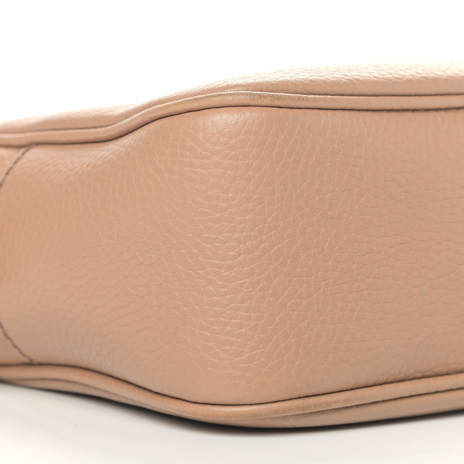 Gucci Pebbled Calfskin Small Soho Disco Bag Camelia 8 of 9