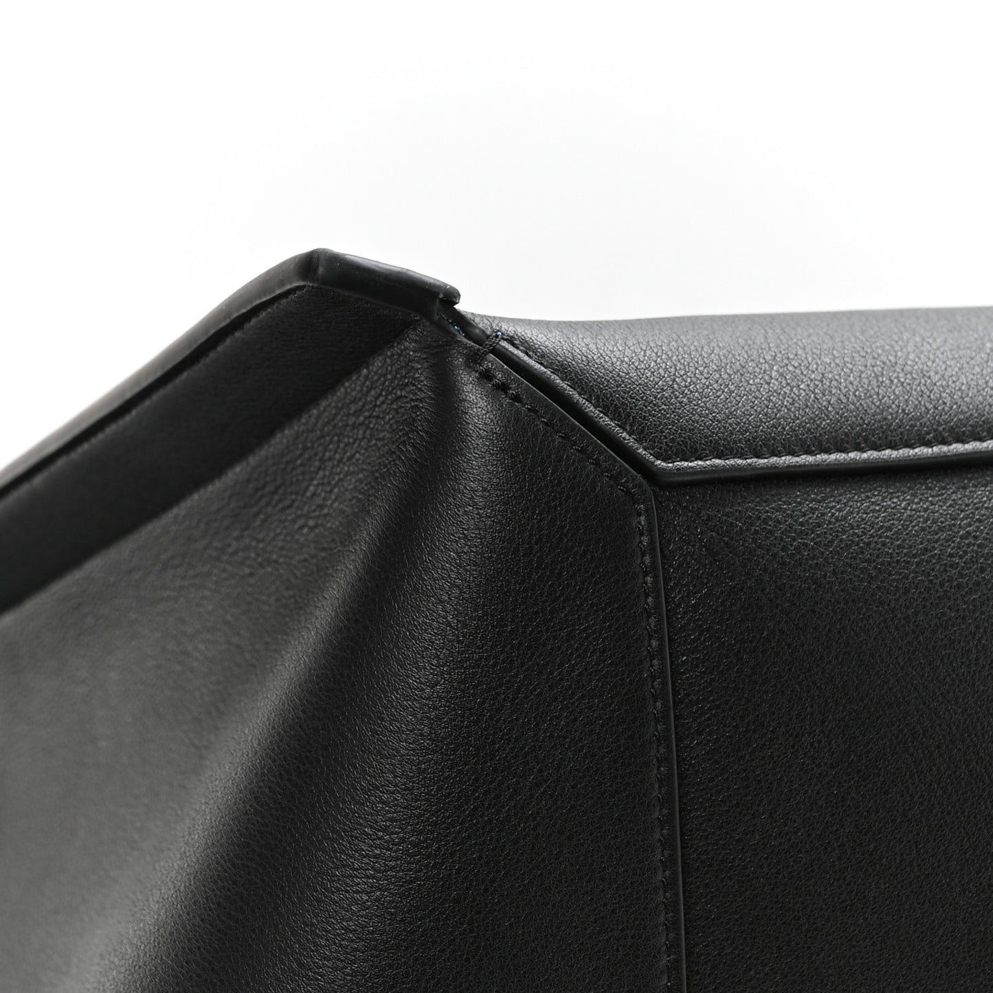 Supple Calfskin Medium Cube Black