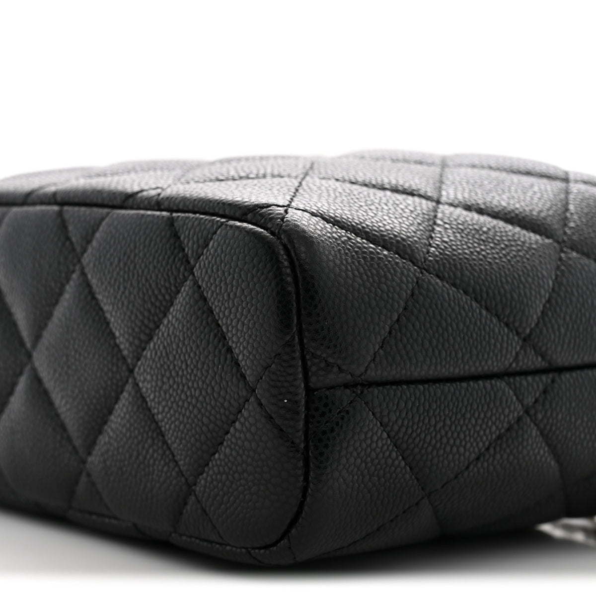 Caviar Quilted Hobo Clutch With Chain Black