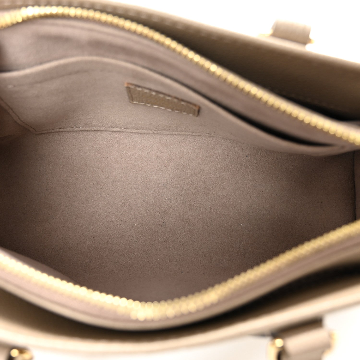 Louis Vuitton Empreinte OnTheGo East West Dove Cream 5 of 9