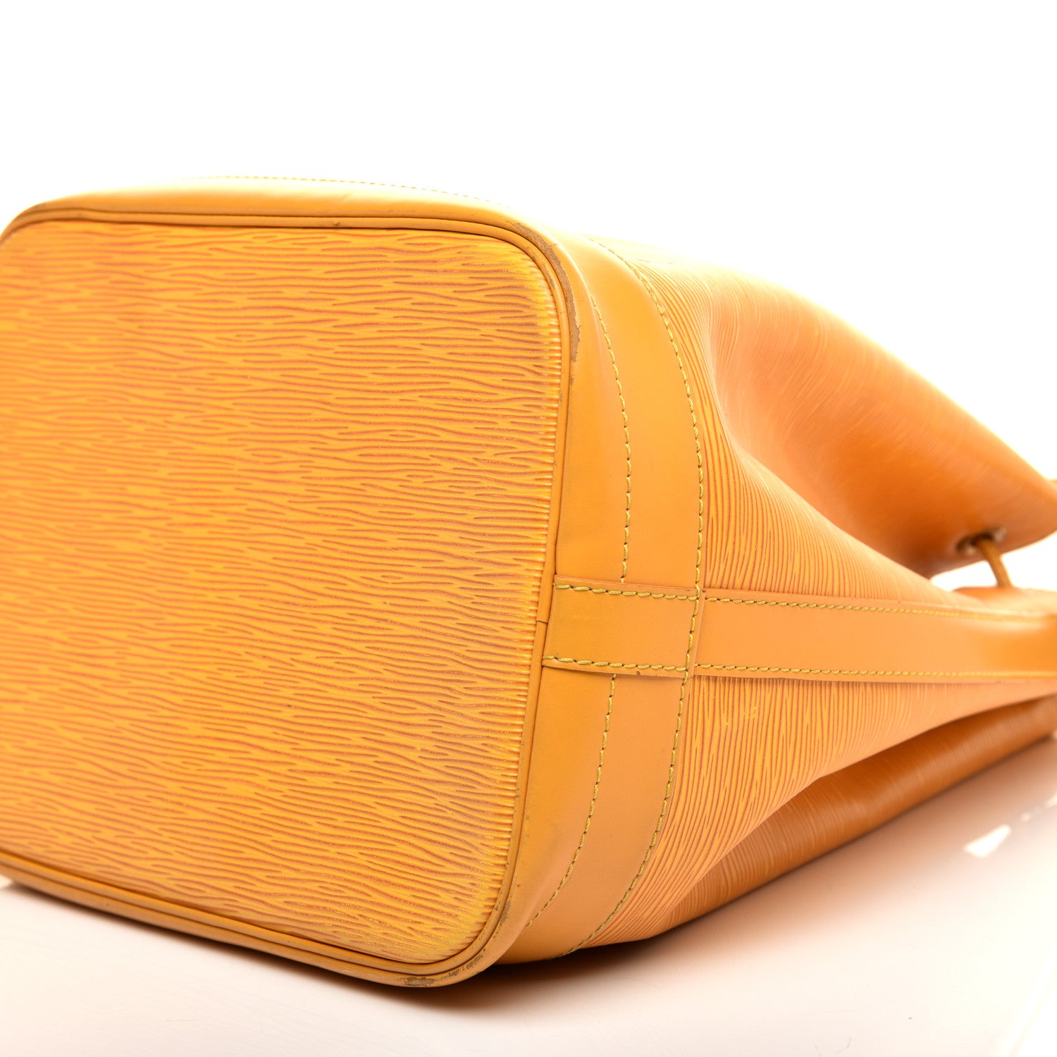 Louis Vuitton Epi Noe Tassil 7 of 10