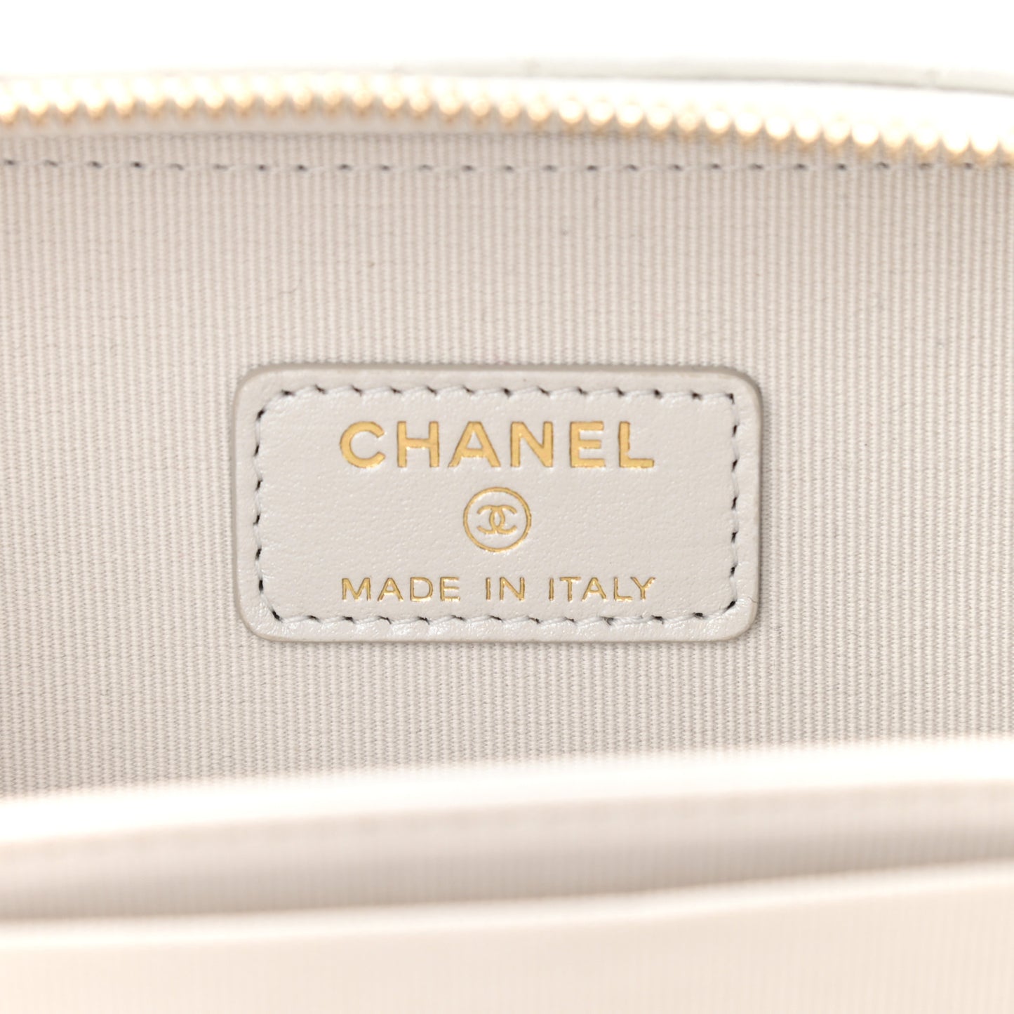 Metallic Lambskin Quilted Top Handle Vanity Case Silver