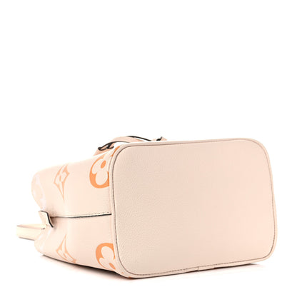 Louis Vuitton Empreinte Monogram Giant By The Pool Neonoe BB Cream Saffron 3 of 8