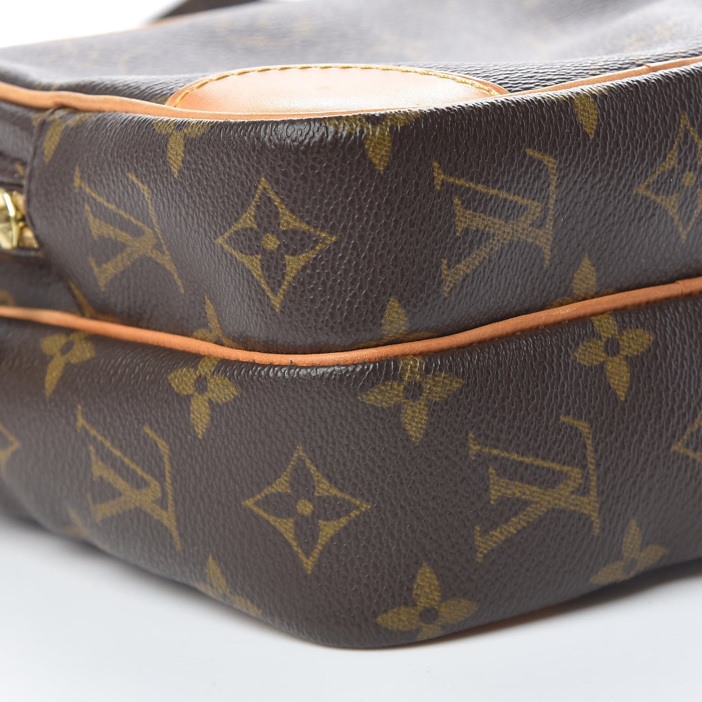 Monogram Amazone