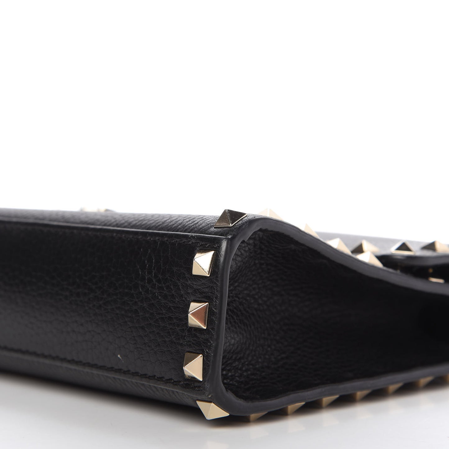 Pebbled Calfskin Medium Rockstud Flip Lock Crossbody Bag Black
