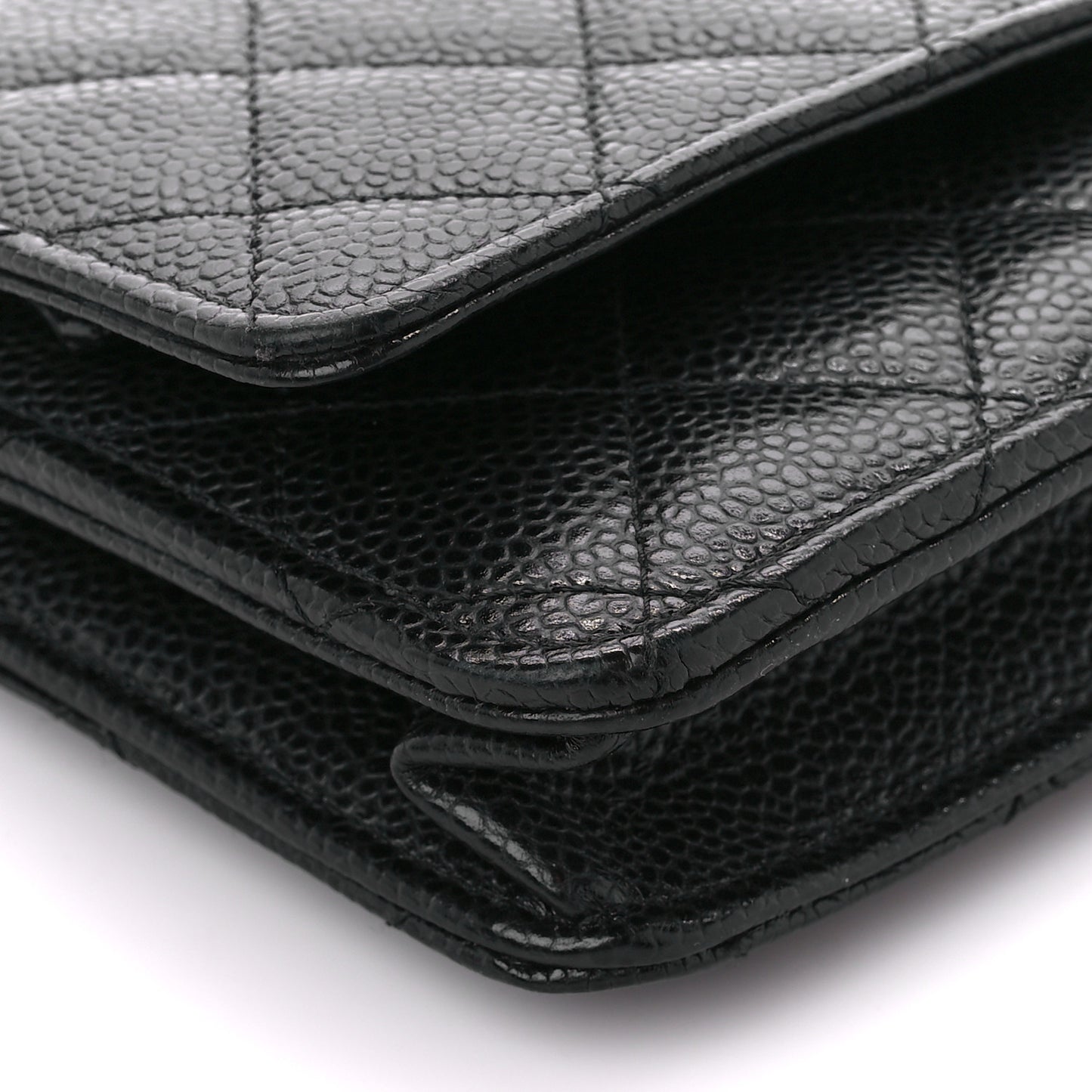 Caviar Quilted Wallet on Chain WOC Black