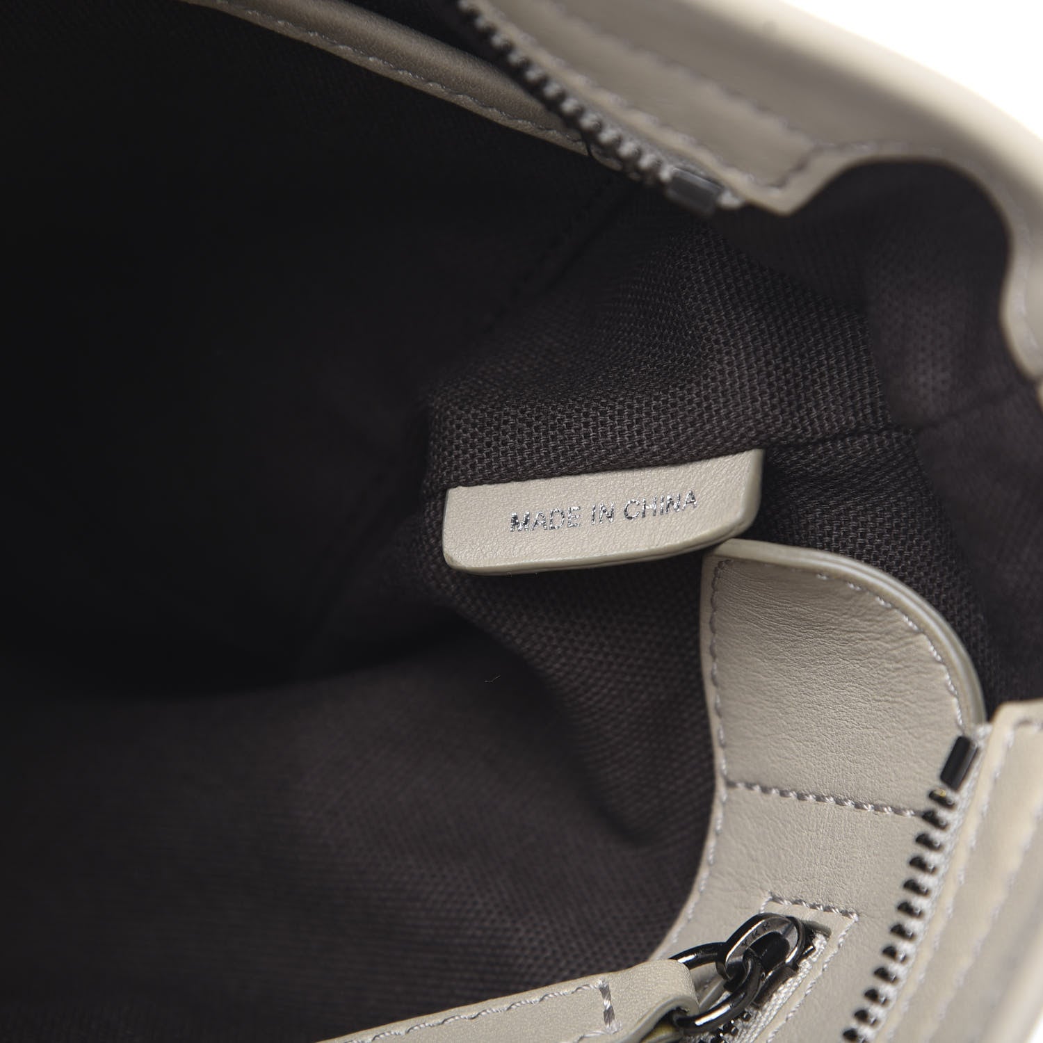 Burberry Smoked Check Hartham Shoulder Bag Trench 8 of 10