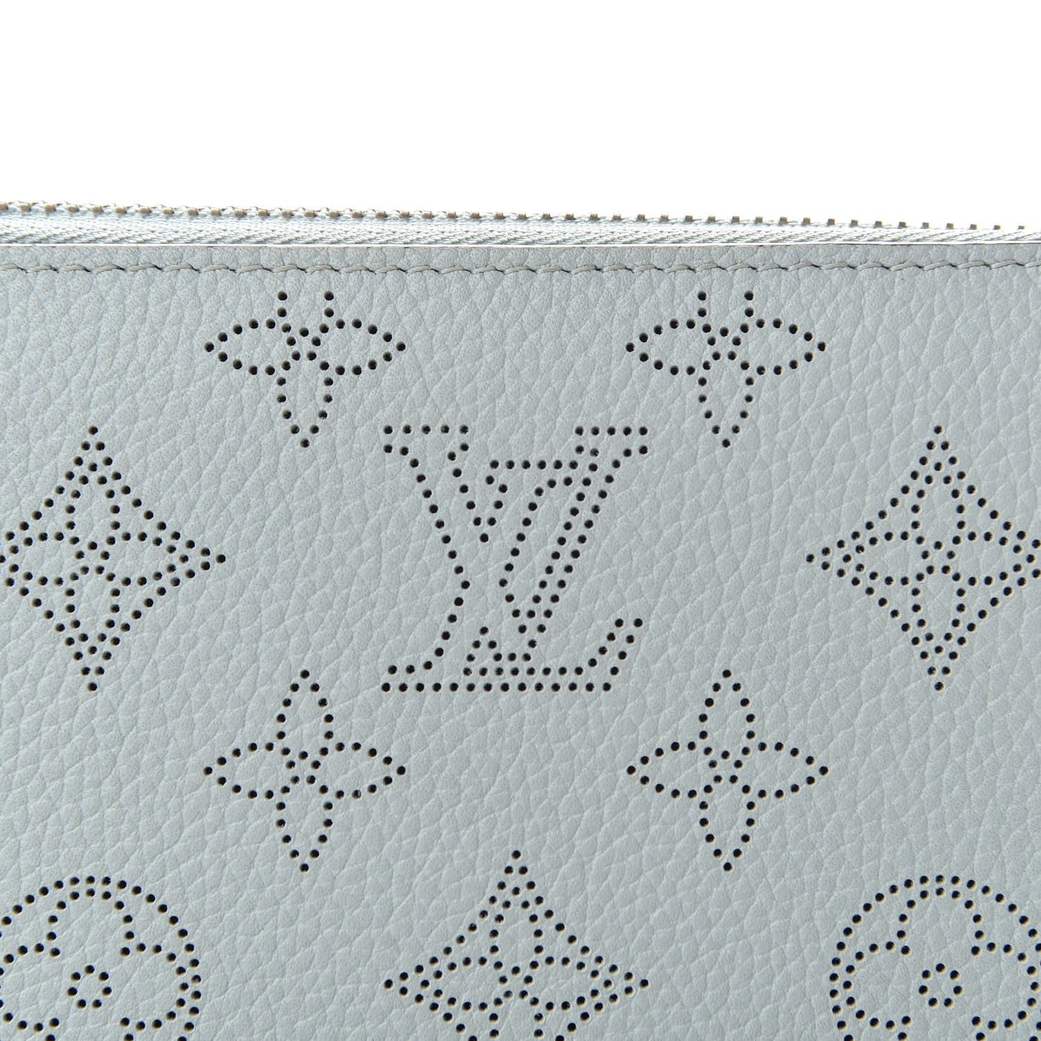 Louis Vuitton Mahina Zippy Wallet Vert Lagon 8 of 9