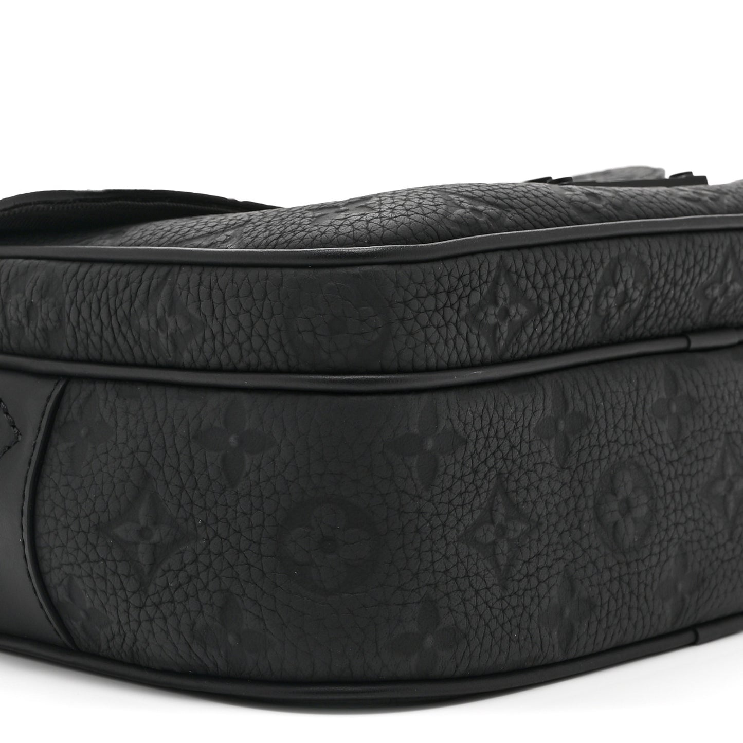 Taurillon Monogram S Lock Messenger Black