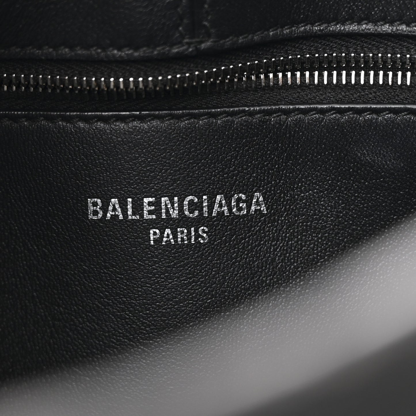 Grained Calfskin Medium Locker Hobo Black