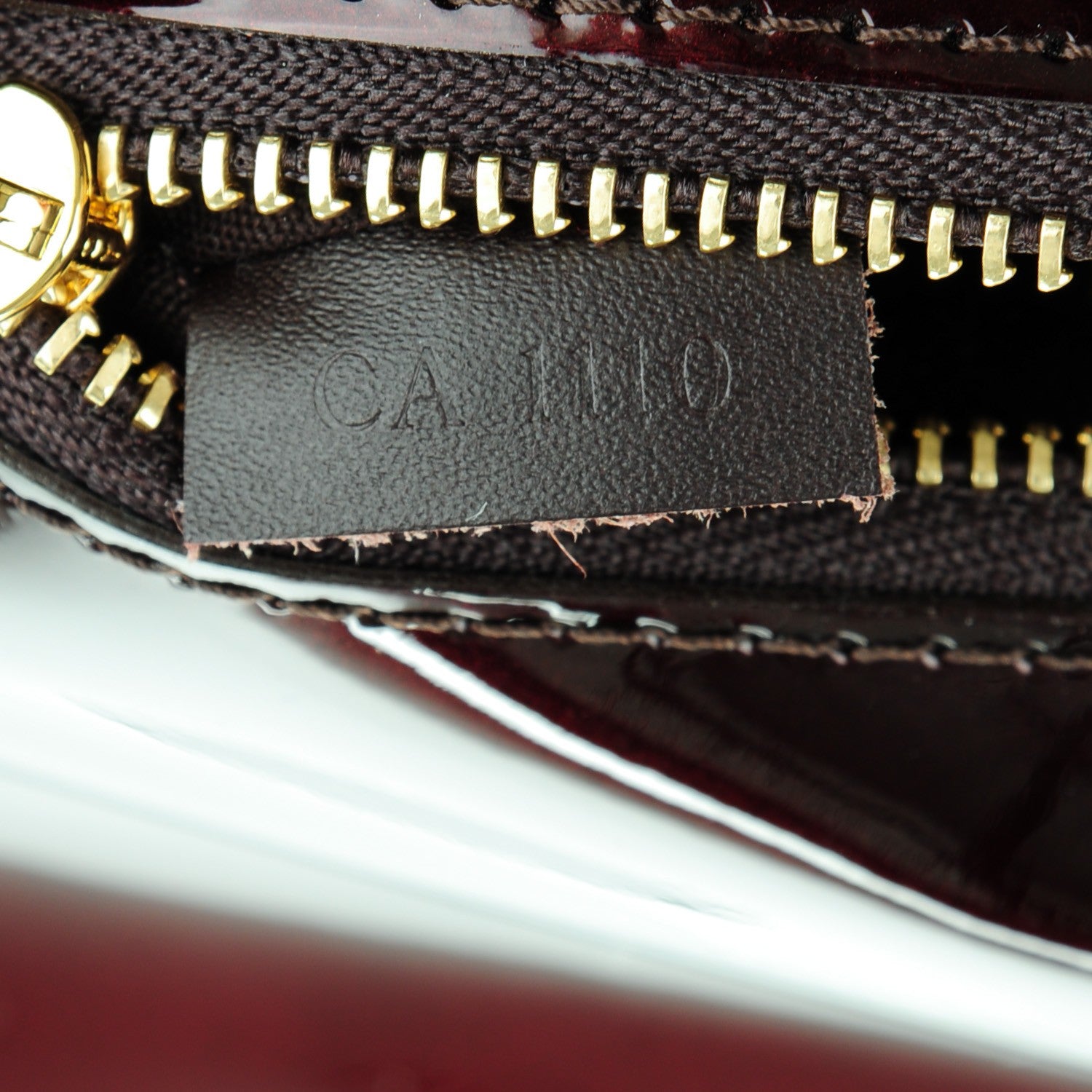 Louis Vuitton Patent Sobe Clutch Amarante 7 of 7
