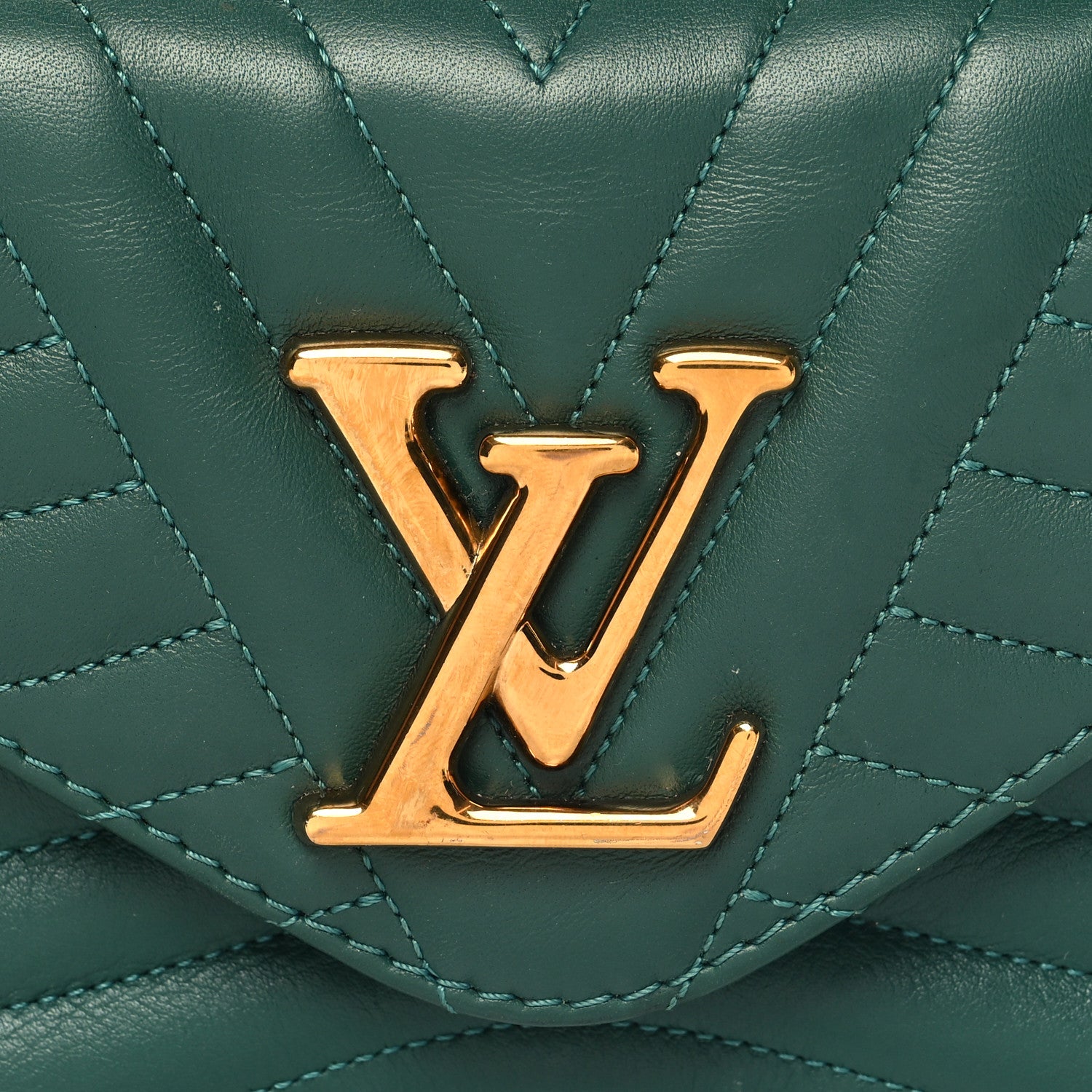 Louis Vuitton Calfskin New Wave Chain PM Emerald 7 of 10