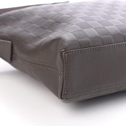 Louis Vuitton Damier Infini Porte-Documents Jour Granit 10 of 11
