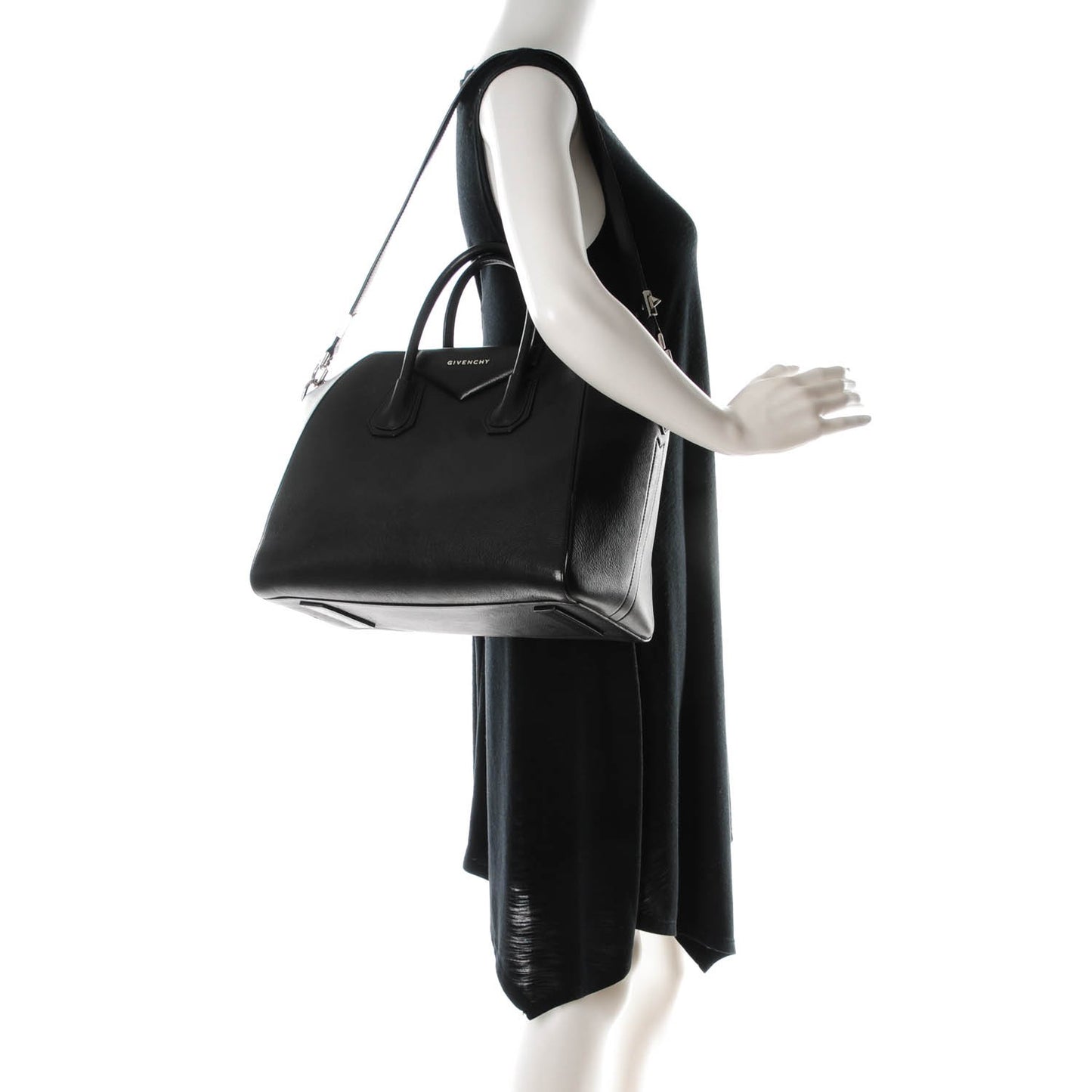 Sugar Goatskin Medium Antigona Black