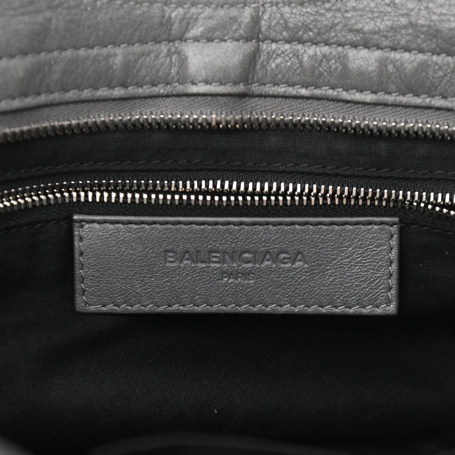 Agneau Silver Metallic Edge Hardware City Gris Cendre