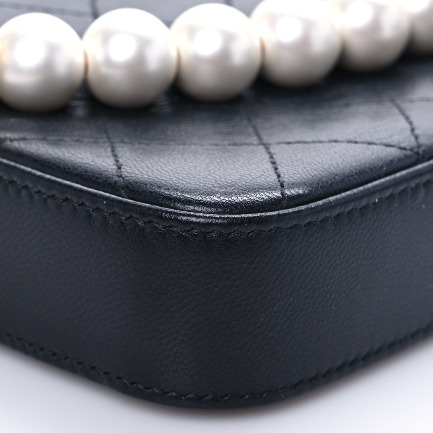 Chanel Goatskin Stitched Small Chic Pearls Clutch With Chain Black 11 of 12