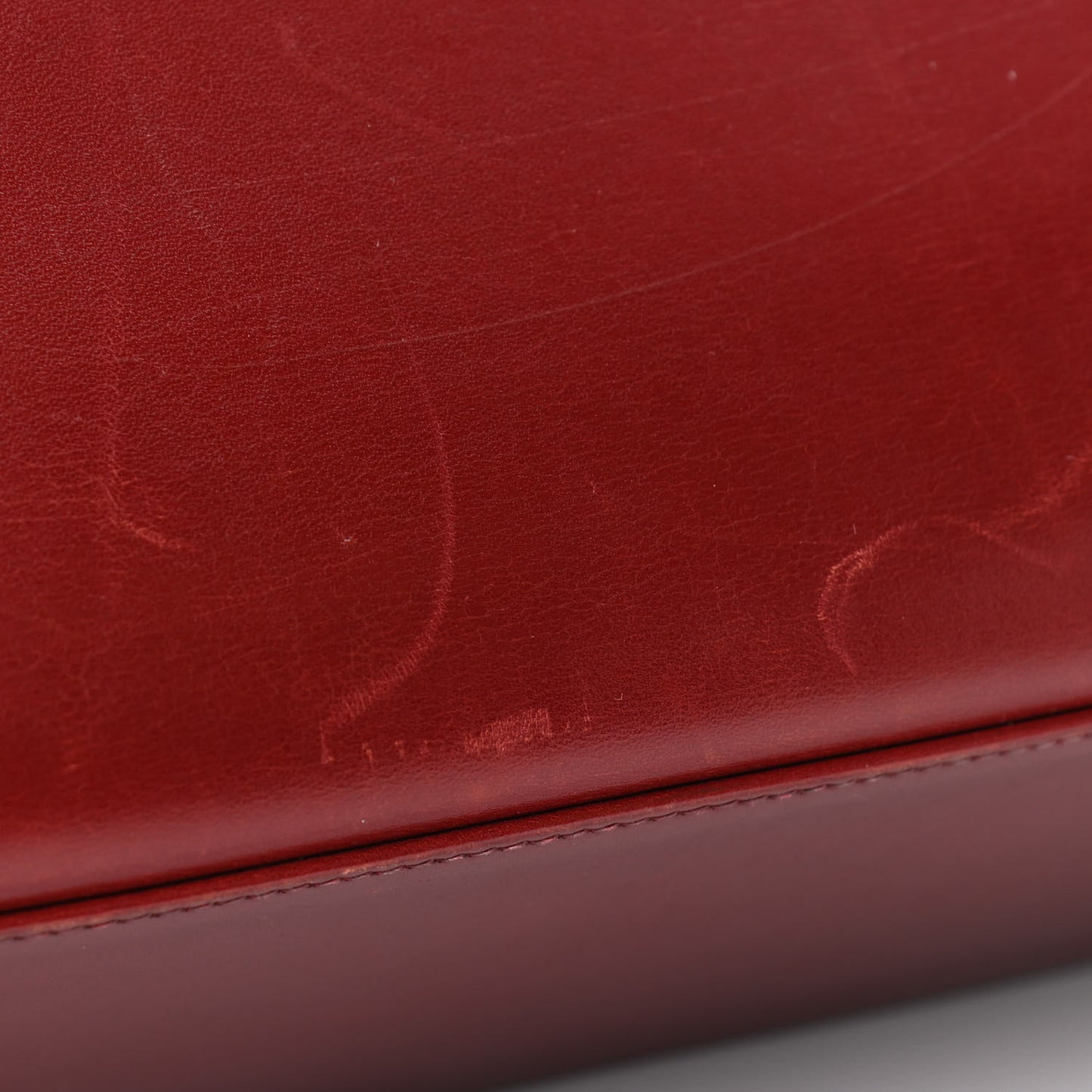 Box Kelly Sellier 28 Rouge H