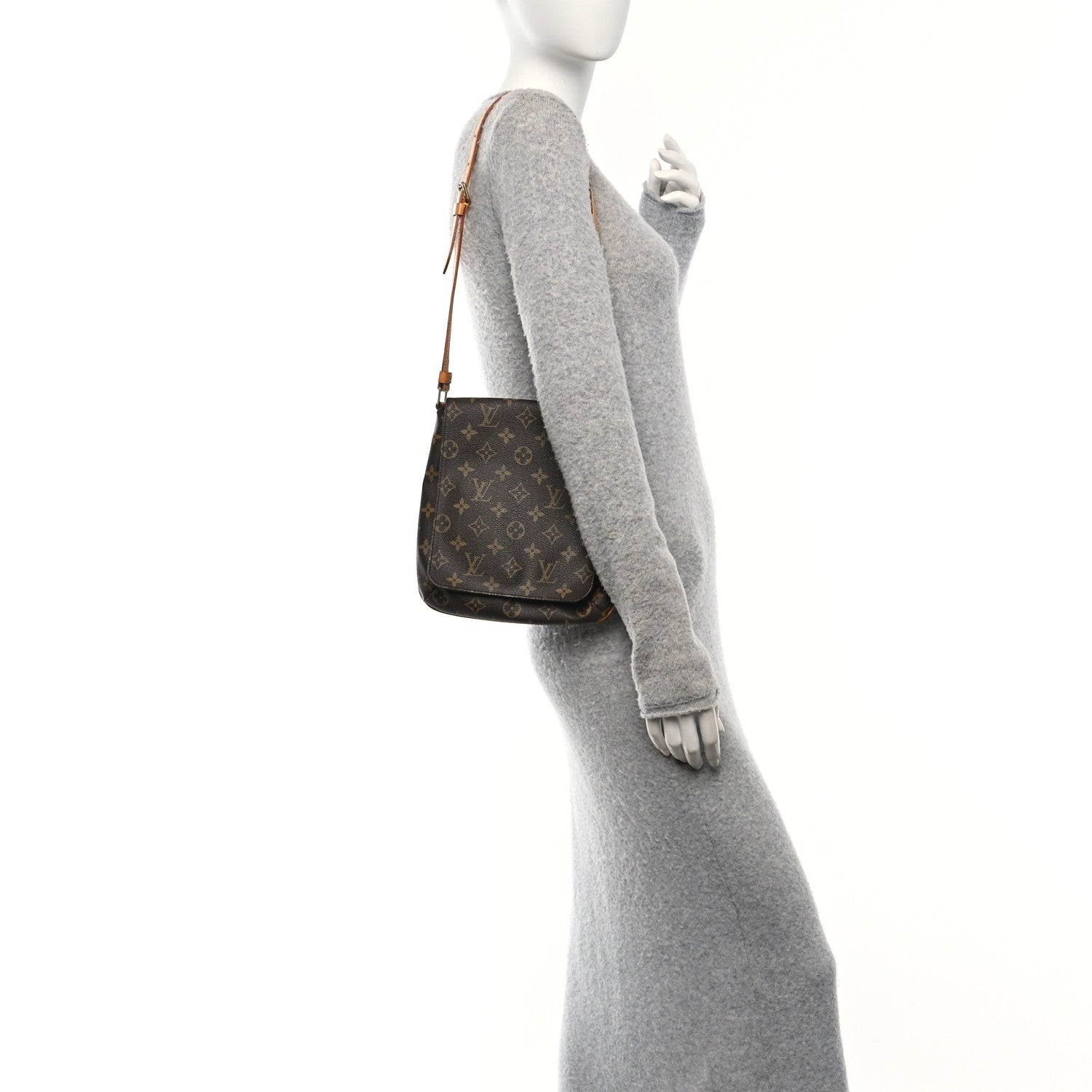 Louis Vuitton Monogram Musette Salsa 2 of 9