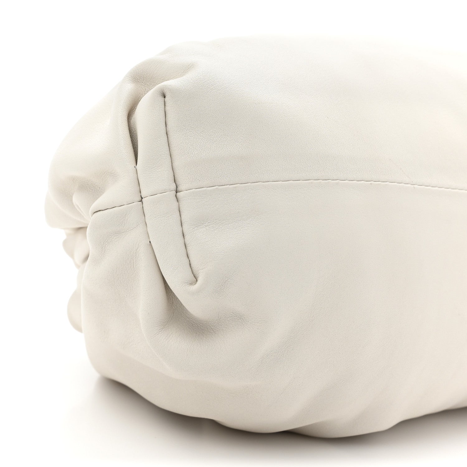 Bottega Veneta Smooth Butter Calf The Pouch Oversized Clutch Plaster 8 of 9