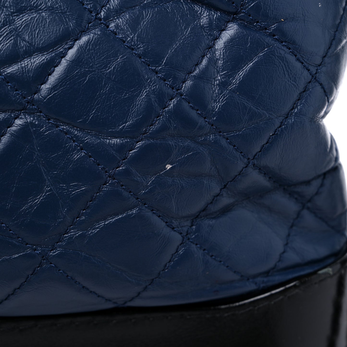 Aged Calfskin Quilted Large Gabrielle Hobo Navy Black