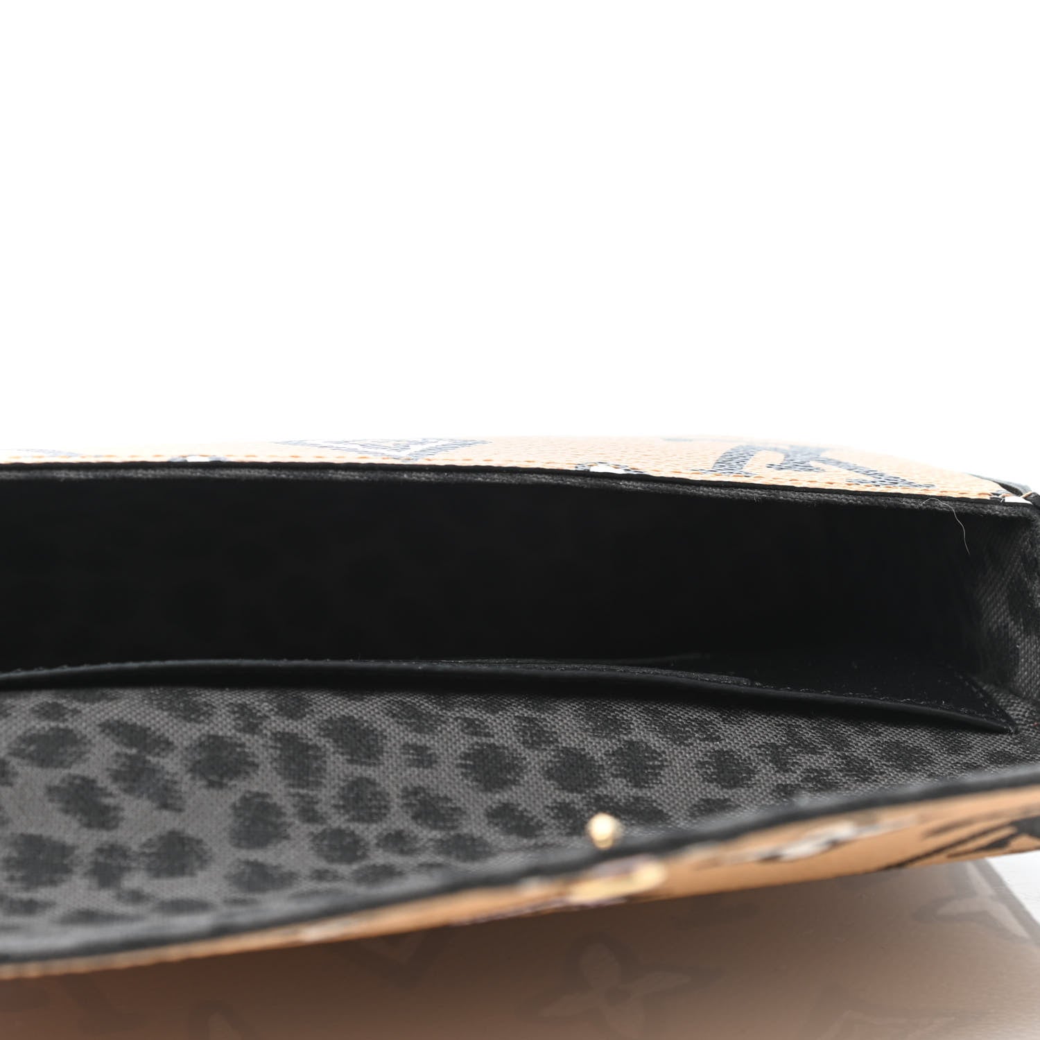 Louis Vuitton Monogram Wild At Heart Felicie Strap & Go Arizona Creme 5 of 5