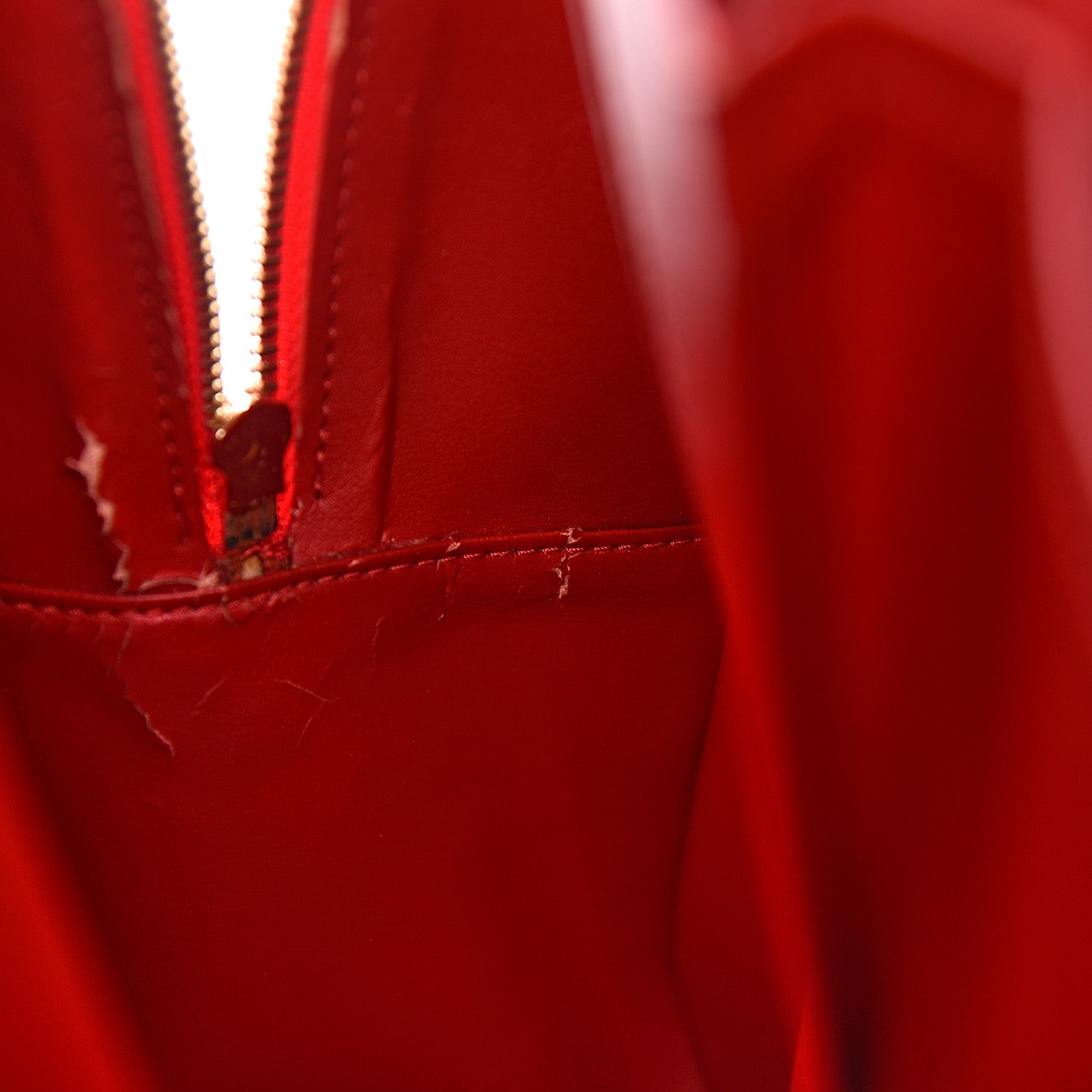 Louis Vuitton Vernis Sutton Rouge 19 of 32