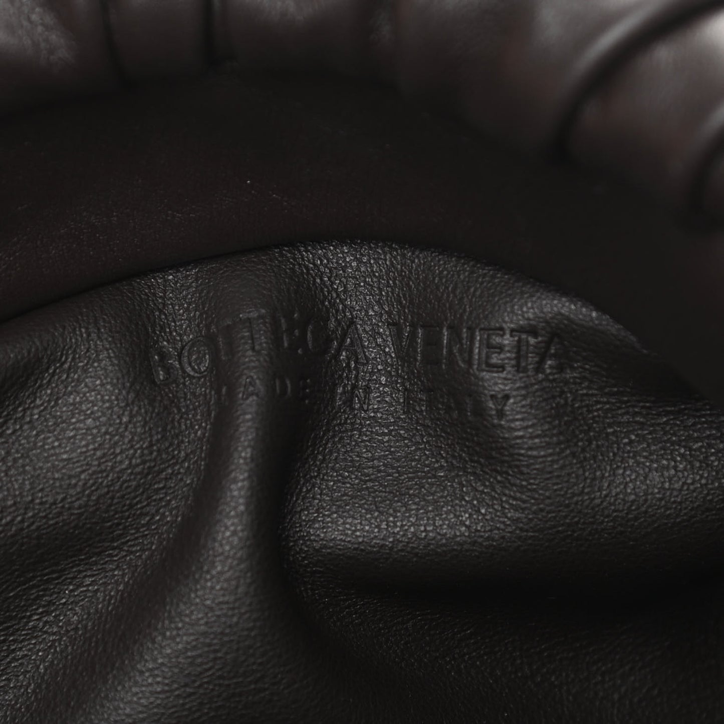 Calfskin The Pouch Chain Fondant