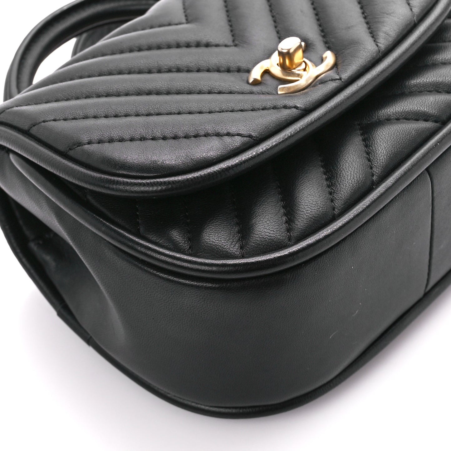 Lambskin Reverse Chevron Quilted Mini Round Top Handle Flap Black