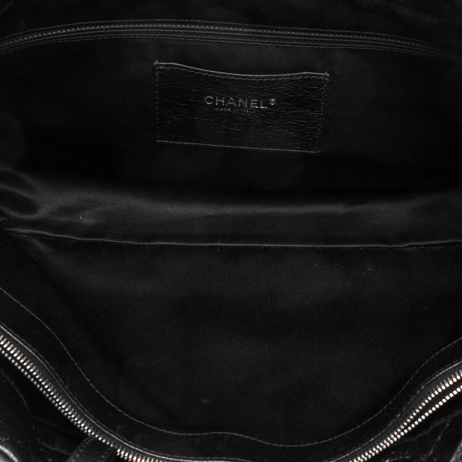 Chanel Glazed Calfskin Large On The Road Tote Black 5 of 7