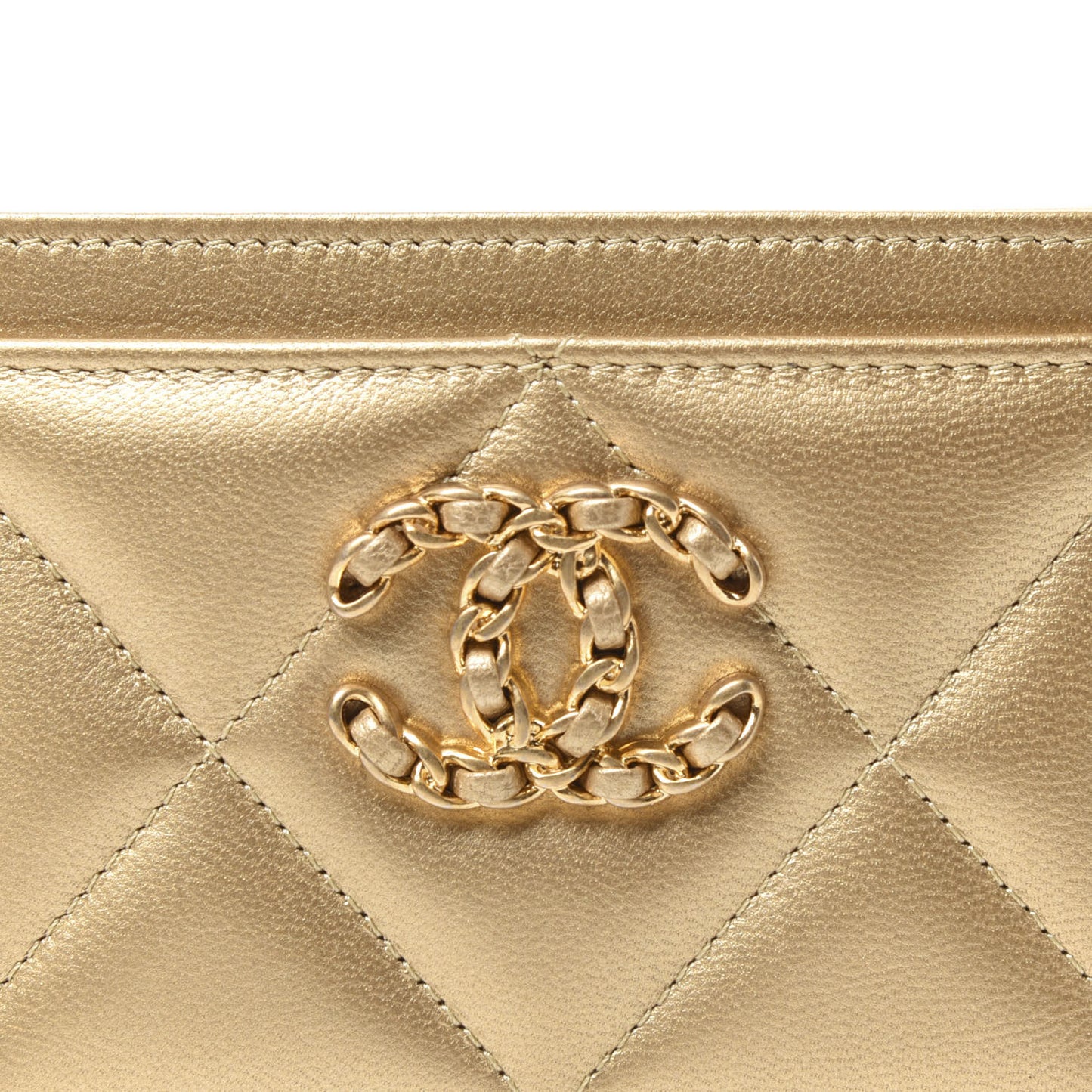Metallic Goatskin Quilted Chanel 19 Card Holder Gold