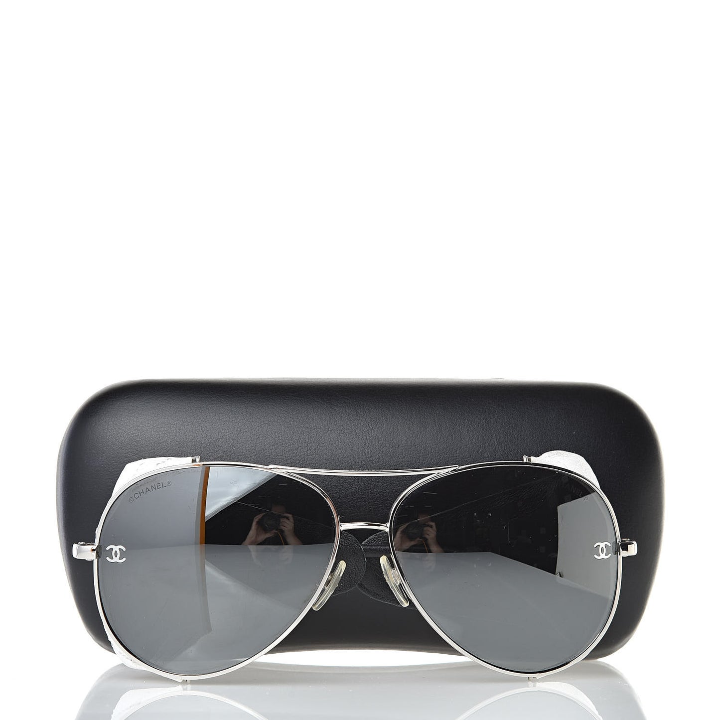 Titanium Lambskin CC Pilot Sunglasses White