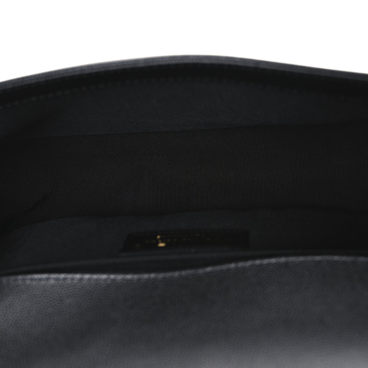 Caviar Quilted Medium Boy Flap Black