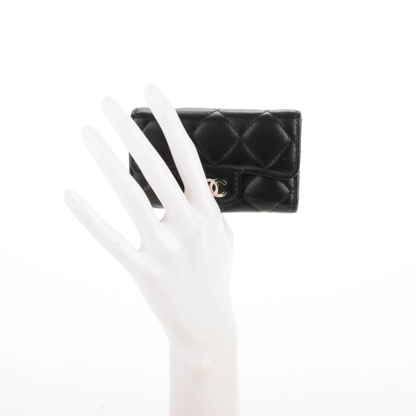 Lambskin Quilted 6 Key Holder Black