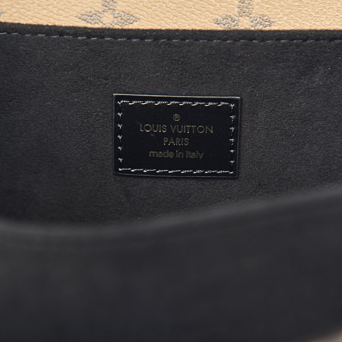 Reverse Monogram Pochette Metis