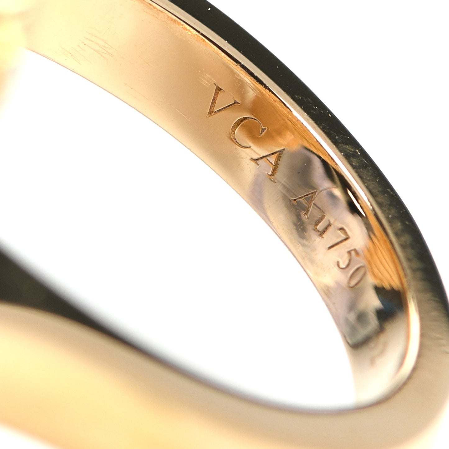 18K Yellow Gold Mother of Pearl Magic Alhambra Between the Finger Ring 52 6