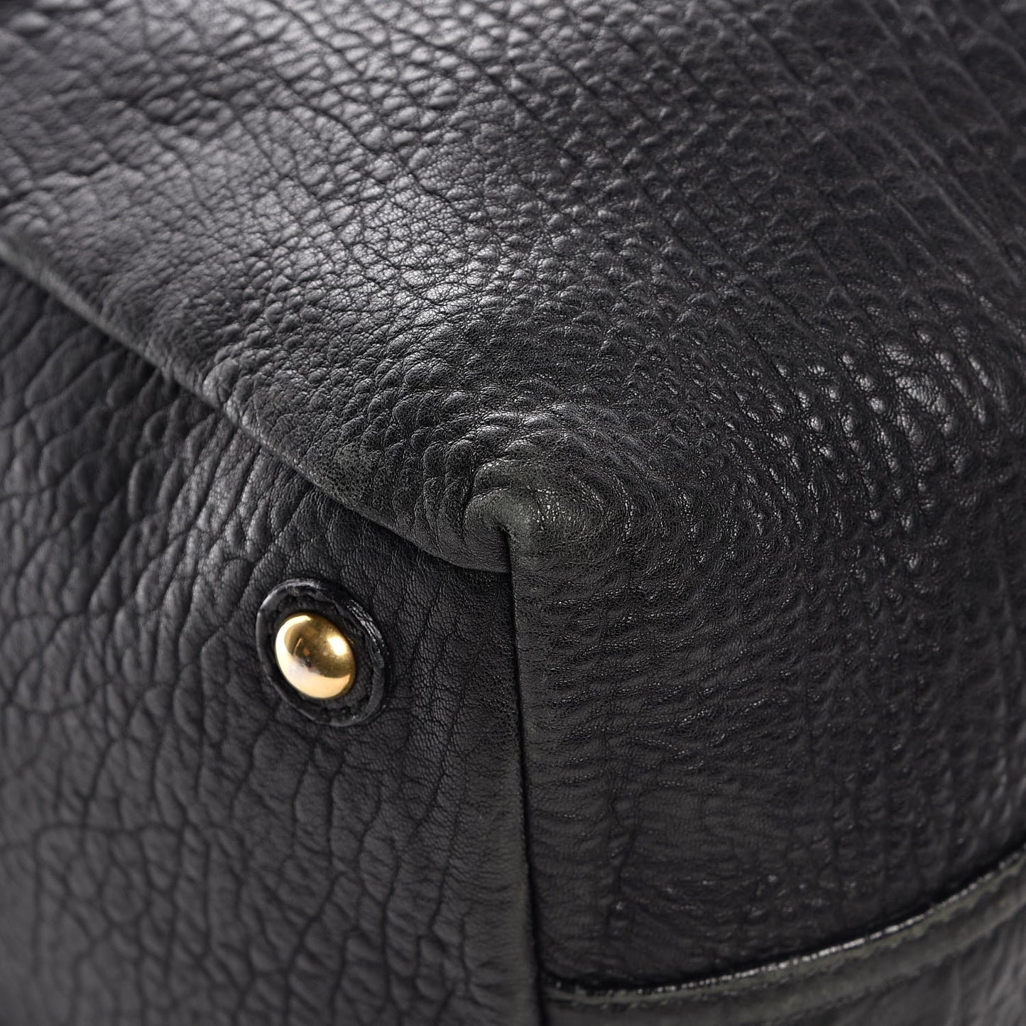 Pebbled Lambskin Medium Easy Sac Black