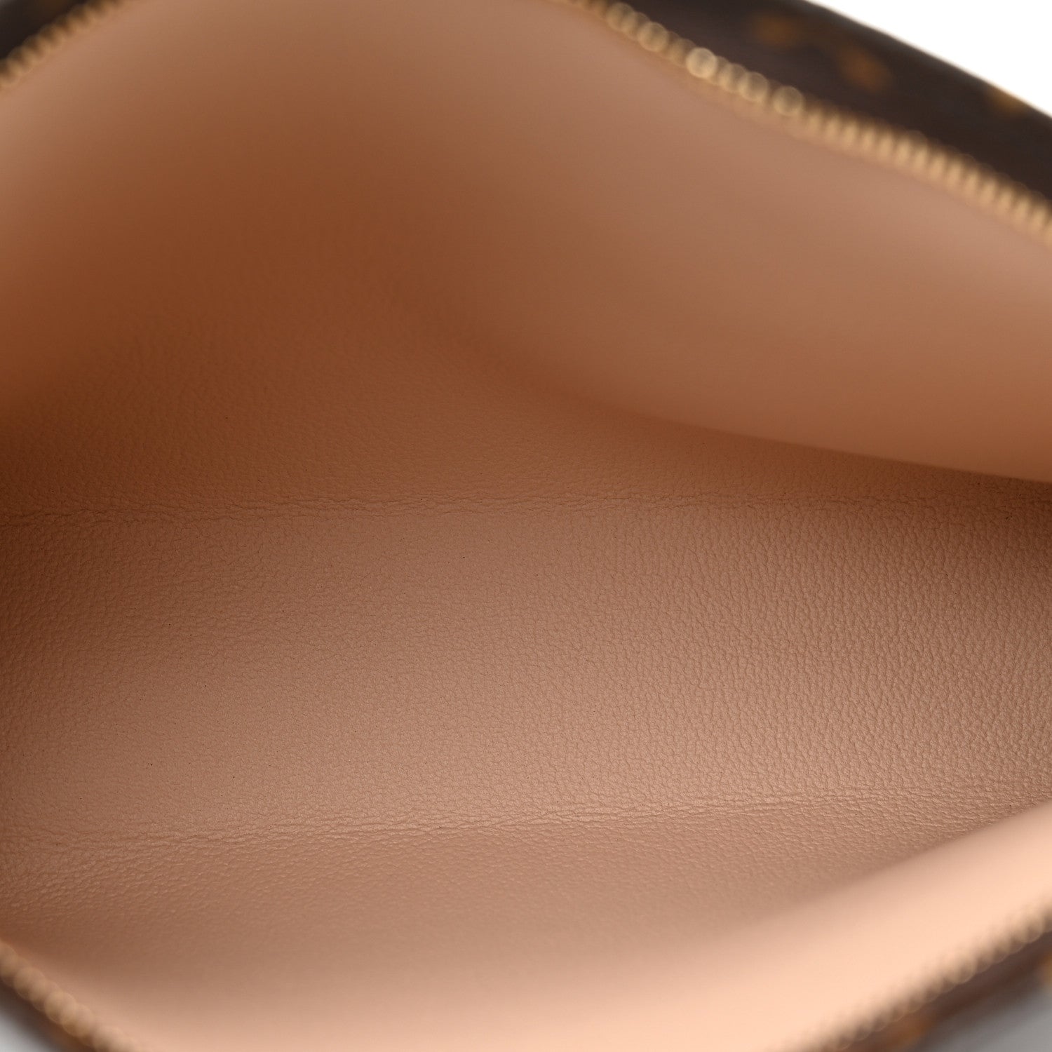 Louis Vuitton Monogram Toiletry Pouch 26 5 of 7